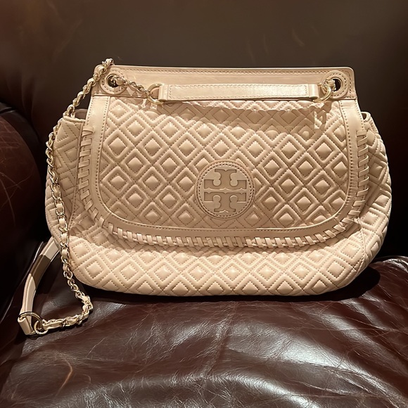 Tory Burch Marion Beige Quilted shoulder bag. Brand New with bag. - Picture 4 of 8